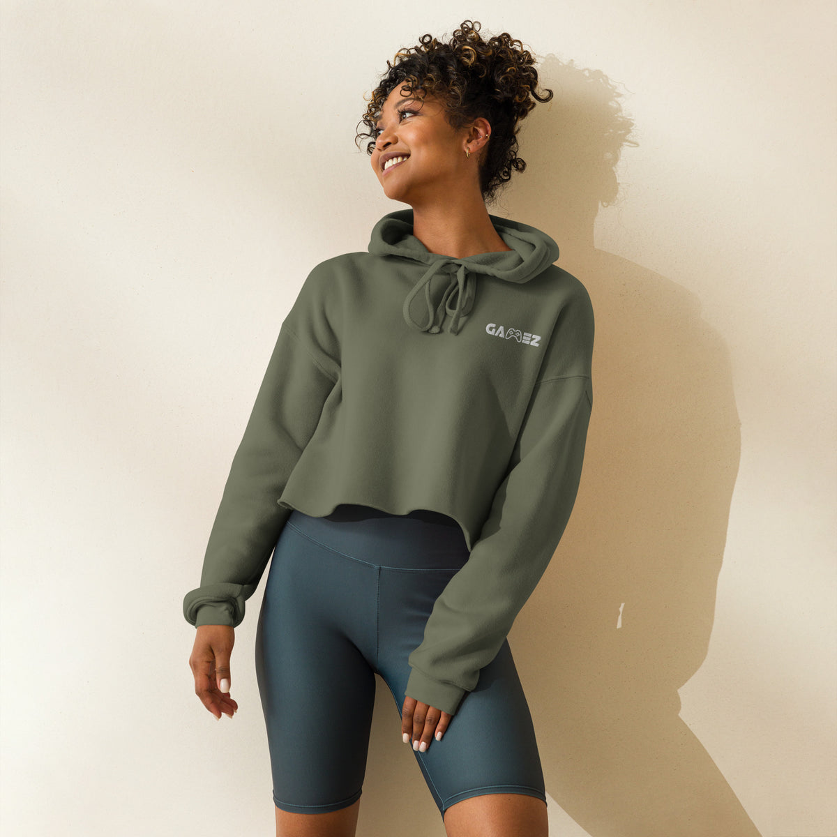 Gamez Cropped Hoodie – LootHaus